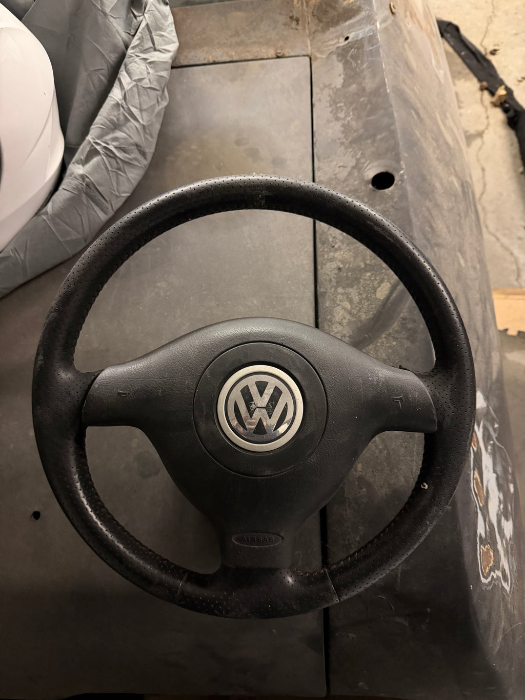 (used) mk4 3 spoke wheel